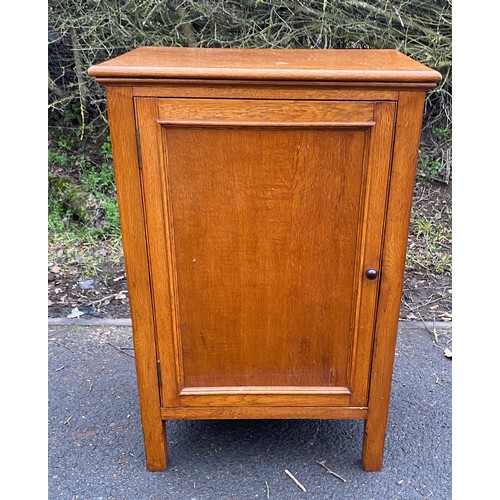 593 - 1 Drawer oak topped cupboard measures approx 29 inches tall 19.5 inches width 13 inches depth