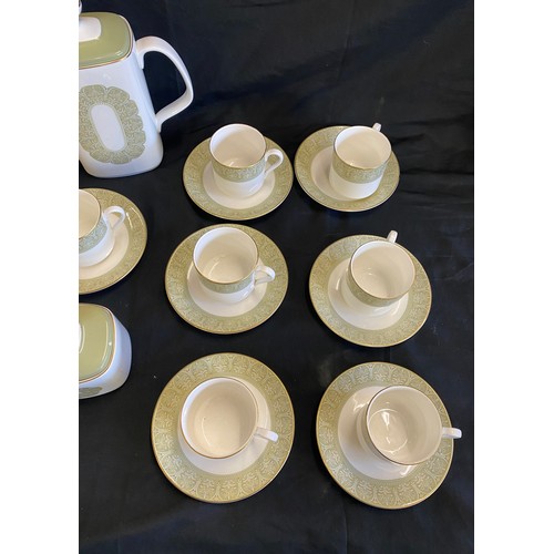 387 - 6 Place setting Royal Doulton Sonnet H5012 coffee set includes tea cups, saucers, tea pot, milk jug ... 