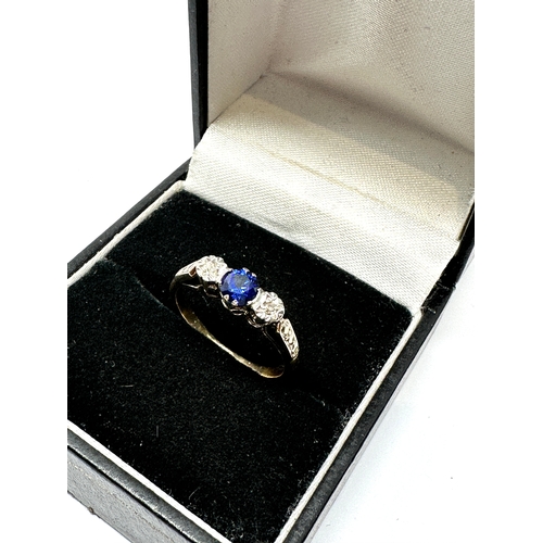 92 - 9ct gold tanzanite & diamond ring weight 2.1g