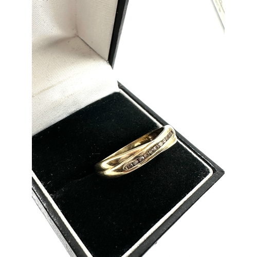 95 - 9ct gold diamond ring weight 2.4g 0.10ct diamonds