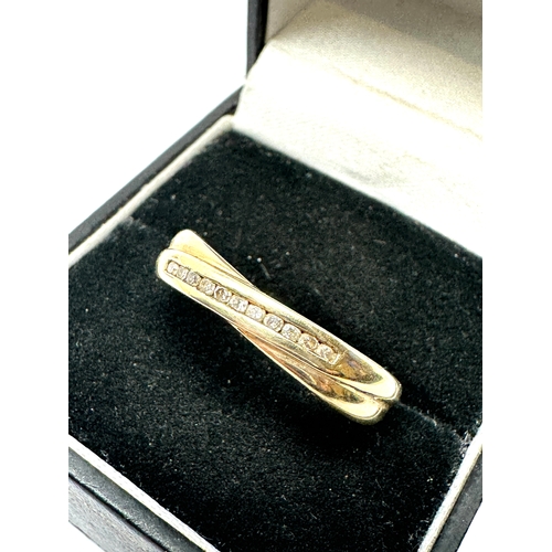 95 - 9ct gold diamond ring weight 2.4g 0.10ct diamonds