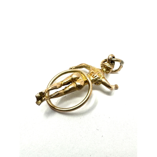 107 - Vintage 9ct gold dancing hula hoop girl  charm weight 1.8 g