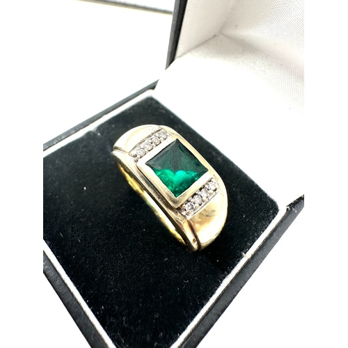 119 - 9ct gold emerald & diamond ring weight 6.7g