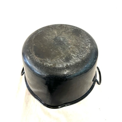 44 - Vintage metal jam pan