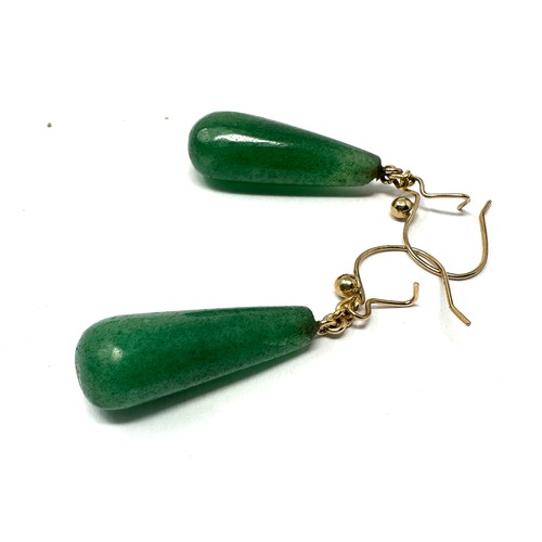 236 - 9ct gold vintage aventurine teardrop earrings (5.7g)