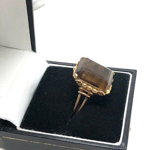 181 - 18ct gold smoky quartz ring (5.9g)