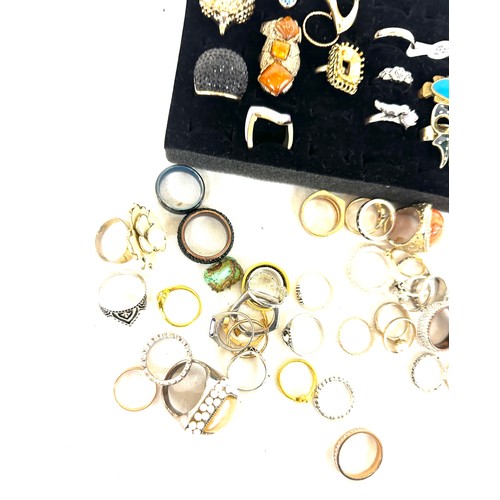 462 - Large selection of vintage and later rings