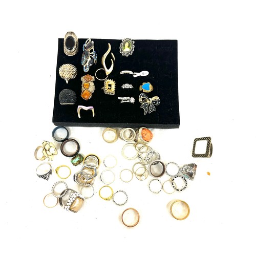 462 - Large selection of vintage and later rings