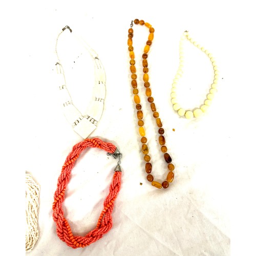 493 - Selection of assorted ladies necklaces