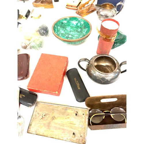 58 - Box of vintage miscellaneous items to include brownie camera, marble eggs, Malachite dishes etc