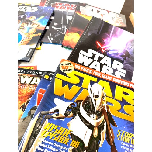 157 - Selection of Star wars memorabilia includes magazines etc