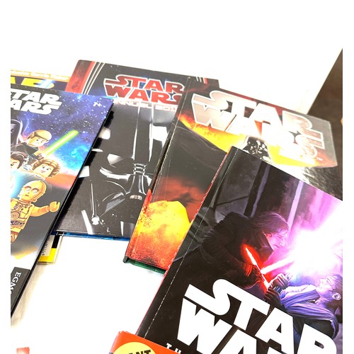 157 - Selection of Star wars memorabilia includes magazines etc