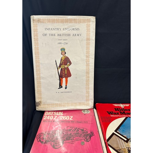 321 - Selection of vintage books includes Hilters third Reich, The great war, Uniforms of the British army... 