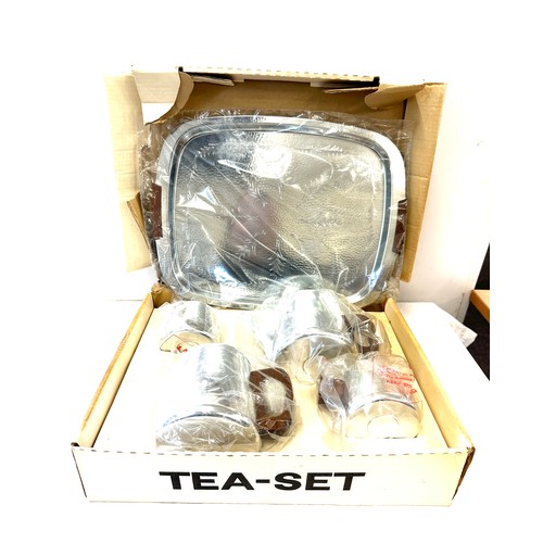 171 - Vintage Boxed Sona teak handled tea service