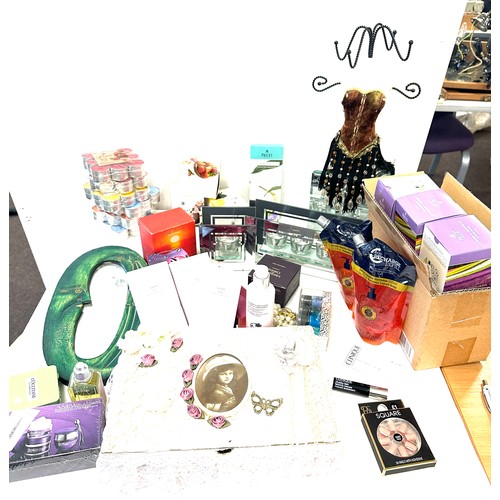 315 - Large selection of miscellaneous includes candles, jewellery boxes, ladies perfumes etc