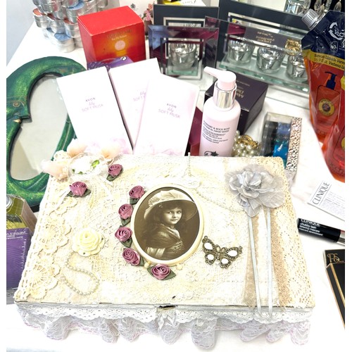 315 - Large selection of miscellaneous includes candles, jewellery boxes, ladies perfumes etc