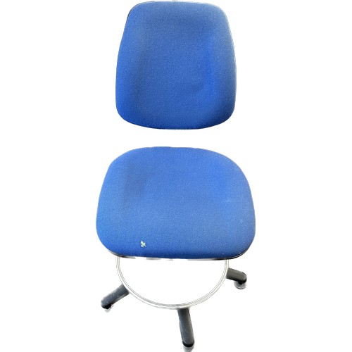 328 - Swivel office chair