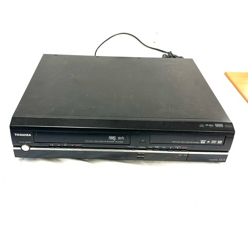 267 - Toshiba rd-xv48dt DVD recorder VCR, untested