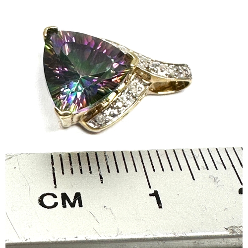 41 - 9ct gold mystic topaz & diamond pendant weight 2g