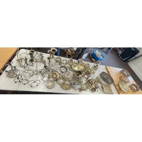 252 - Large selection of silver plated items includes part sets, trays etc