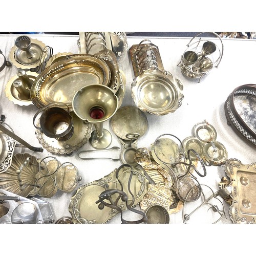 252 - Large selection of silver plated items includes part sets, trays etc