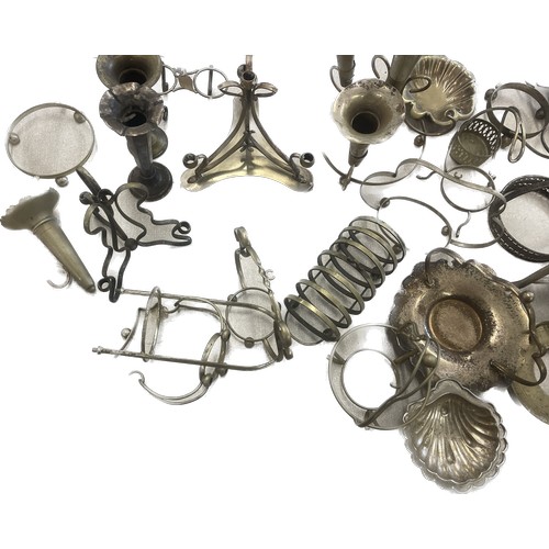 252 - Large selection of silver plated items includes part sets, trays etc