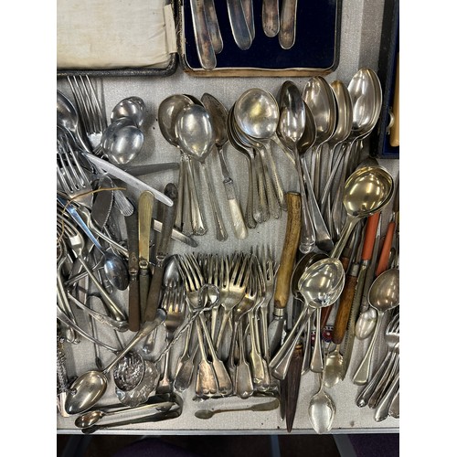 281 - Large selection of silver plated cutlery includes boxed and unboxed, total weight approx 15kg