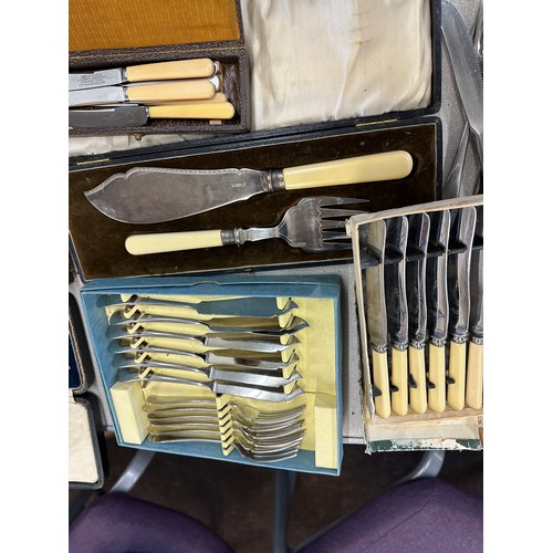 281 - Large selection of silver plated cutlery includes boxed and unboxed, total weight approx 15kg