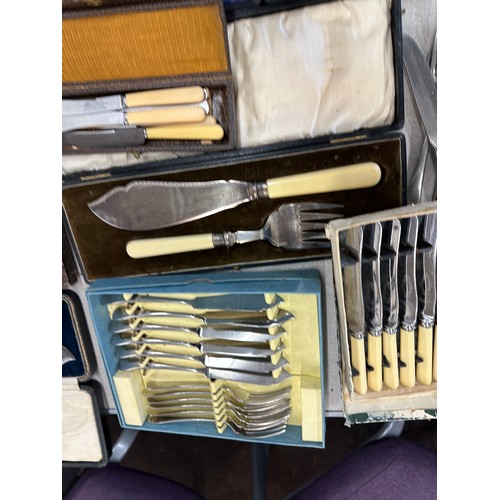 281 - Large selection of silver plated cutlery includes boxed and unboxed, total weight approx 15kg