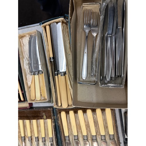 281 - Large selection of silver plated cutlery includes boxed and unboxed, total weight approx 15kg