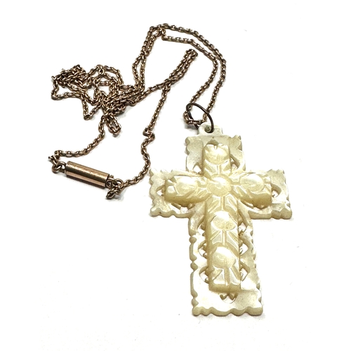 50 - Antique 9ct gold chain & m.o.p cross pendant total weight 5.8g