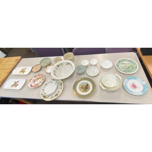 317 - Selection miscellaneous to include named pottery  Royal Doulton, Spode, glassware etc