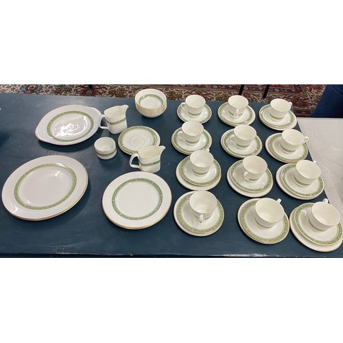 270 - Large selection of part Royal Doulton Rondelay H5004 to include dinner plates, cake plate, milk jug,... 