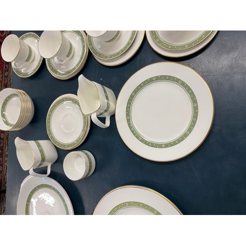 270 - Large selection of part Royal Doulton Rondelay H5004 to include dinner plates, cake plate, milk jug,... 