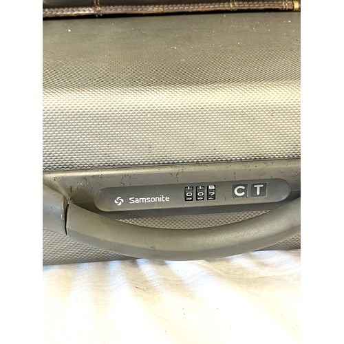 209 - Samsonite lockable briefcase and a hide craft briefcase