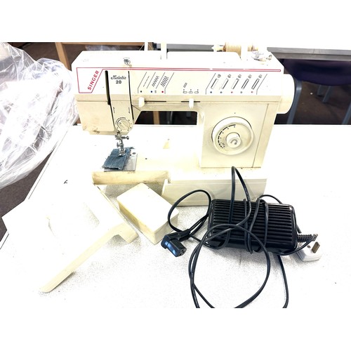 275 - Vintage Singer Melodie 20 sewing machine- in working order