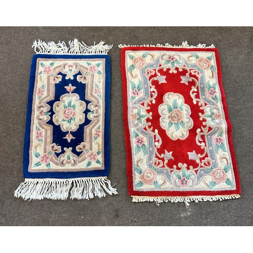 151 - Two Vintage rug measures approximatly 32 inches long 21 inched wide