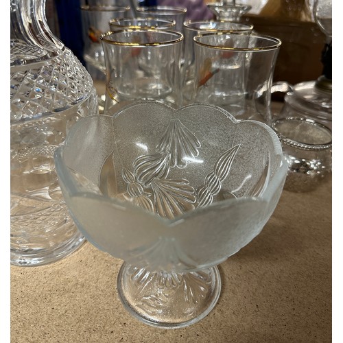 312 - Large selection of vintage and later glassware includes decanters, oil lamp, glasses etc