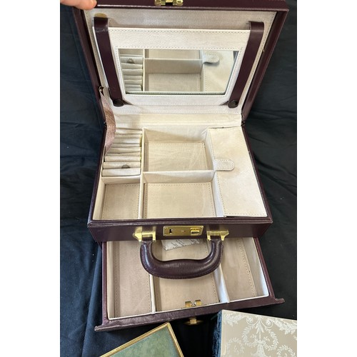 115 - Selection of 3 jewellery boxes includes glass fronted etc