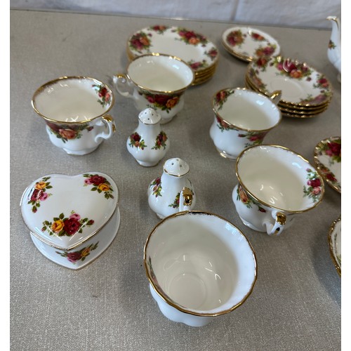 537 - Selection of Royal Albert Old Country Rose part tea service includes tea pot, cups, saucers, salt, p... 