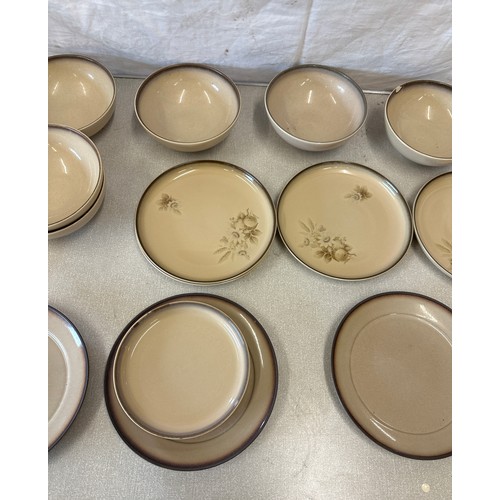 254 - Selection of Denby and Denby style pottery includes plates, bowls etc A/F