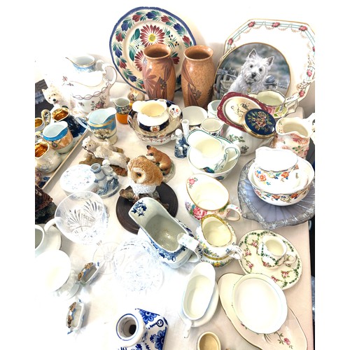 259 - Large selection of miscellaneous includes named pottery, glassware, jugs, plates etc