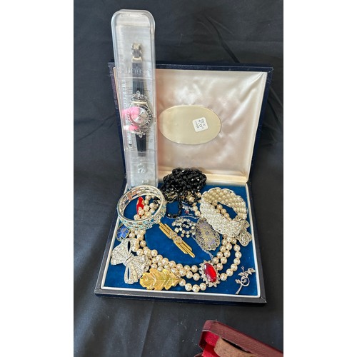 458 - Selection of costume jewellery includes silver brooch, Swatch watch, Razor set etc