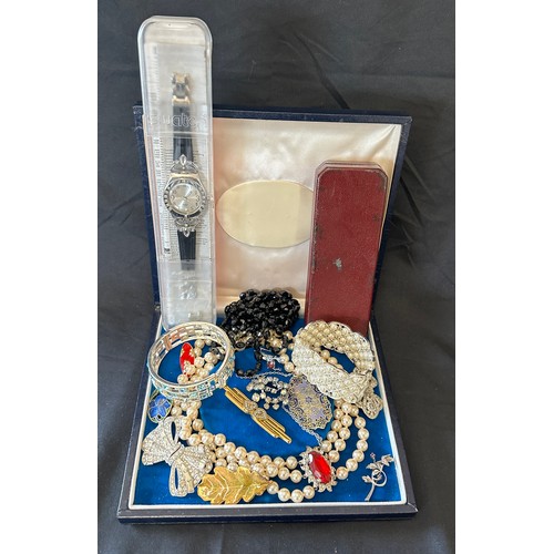 458 - Selection of costume jewellery includes silver brooch, Swatch watch, Razor set etc