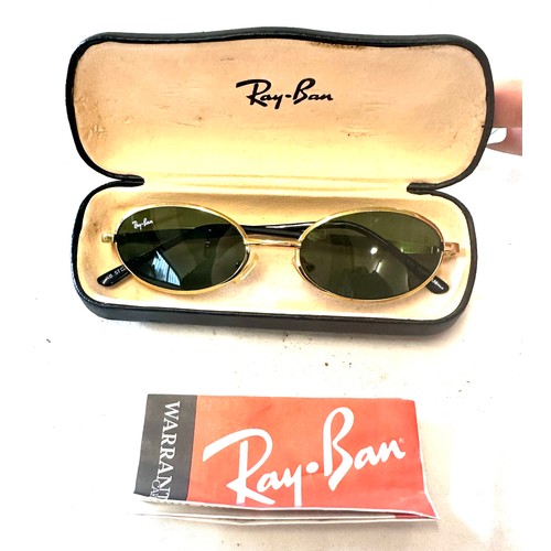 469 - Pair of Authentic cased retro Ray-Ban sun glasses