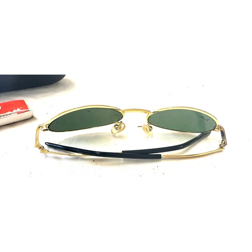 469 - Pair of Authentic cased retro Ray-Ban sun glasses