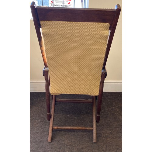 563 - Vintage campaign chair