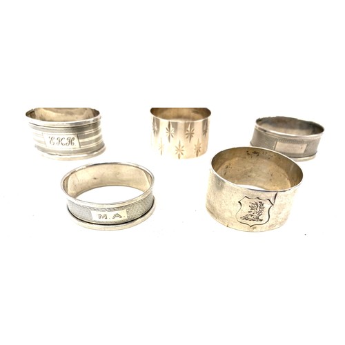 470 - 5 Silver hallmarked napkin rings total weight 88.6 grams