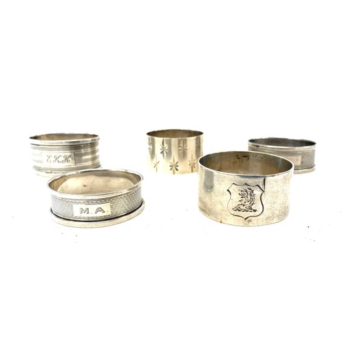 470 - 5 Silver hallmarked napkin rings total weight 88.6 grams