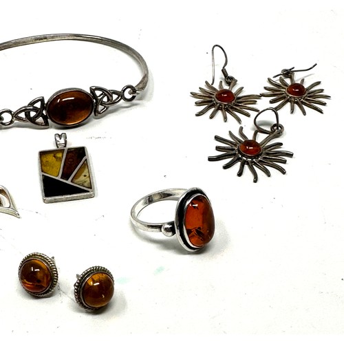 286 - 10 X .925 Amber Set Jewellery (39g)